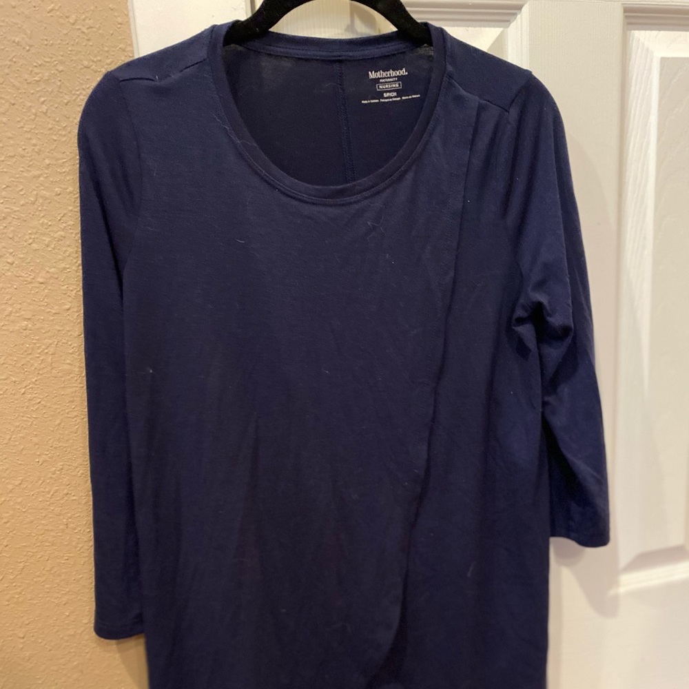 Motherhood Maternity Nursing Top. Great Condition. Size Small. Navy.
